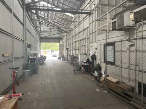 Industrial 1,000sqm + 1,650sqm Secure Yard 