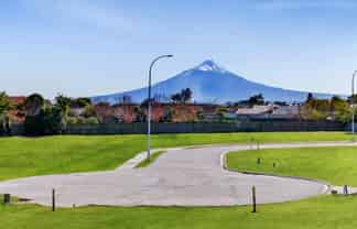 0n Raupeka Place, Hawera