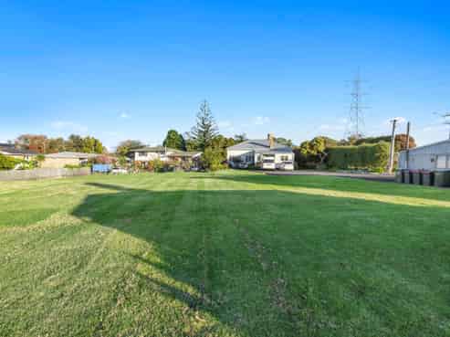142 Princes St. East & Frank Grey Pl., Otahuhu