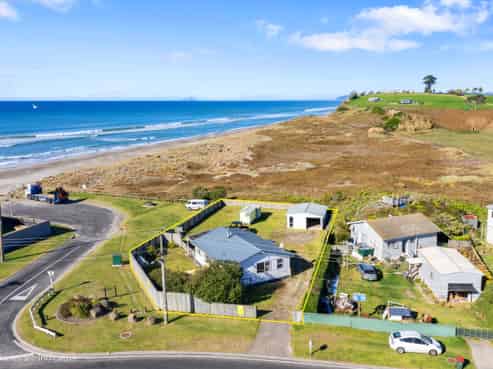 348 Pukehina Beach Road, Pukehina