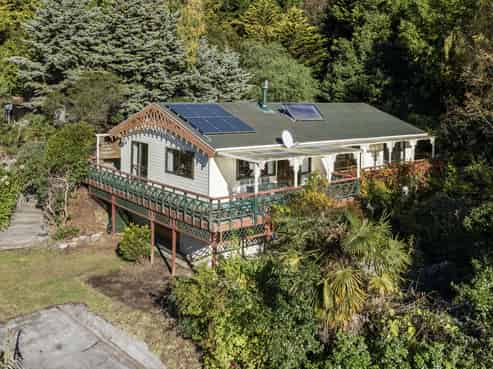 132 Richfield Road, Port Levy