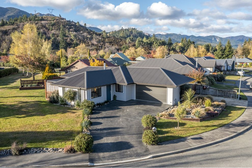 8 Mt Charon Place, Hanmer Springs, Hurunui For Sale realestate.co.nz