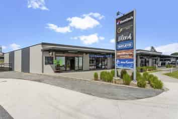 Chic Huapai retail