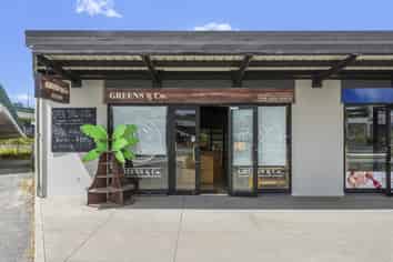 Chic Huapai retail