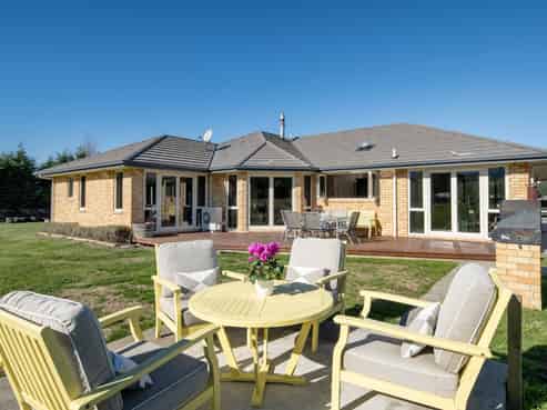 6 Cooper Street, Wairau Valley