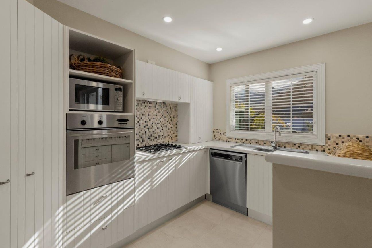 ICONIC MILLBROOK TOWNHOUSE - Bild 3