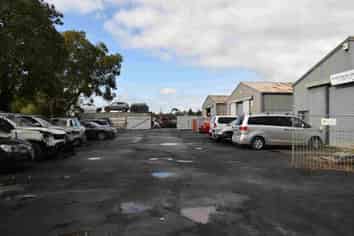 330SQM Glendene Industrial