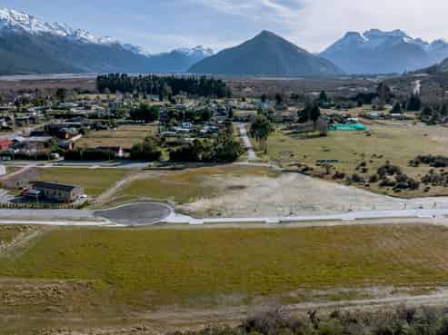 28 Richardson Street, Glenorchy