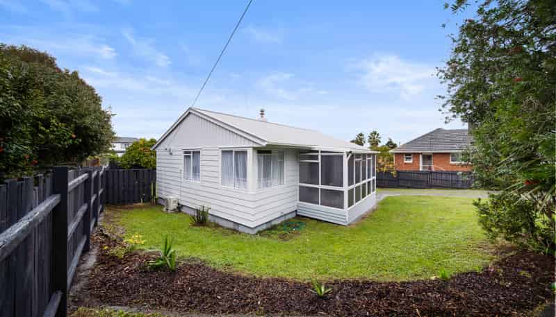 9 Bowater Place, Manurewa