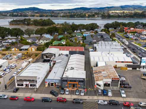 Central warehouse/showroom with yard
