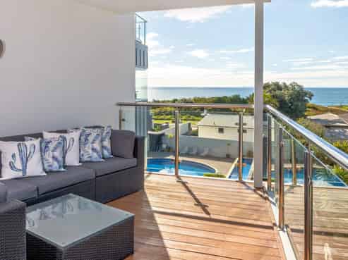 02D/307-309 Harbour Road, Ohope