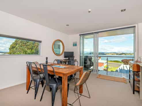 02D/307-309 Harbour Road, Ohope