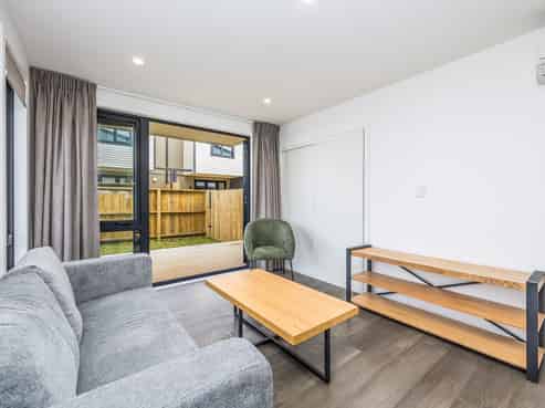 1 Te Puketoka Lane, Mangere