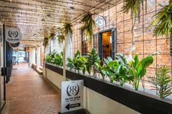 Boutique Retail Opportunity