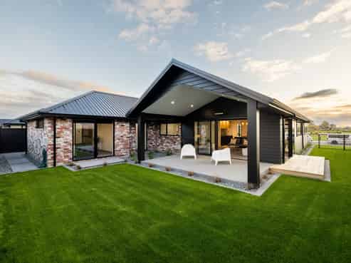 36 Isobel Hodgson Drive, Cambridge