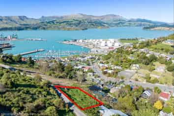 11 Harmans Road, Lyttelton