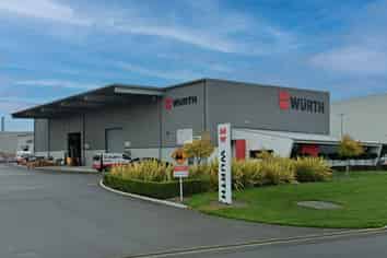 1074 m² Warehouse for lease in Dakota Park