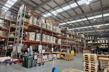 1,226.40m² Warehouse for lease in Dakota Park
