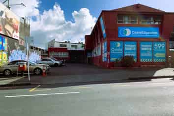 Versatile Office, Showroom or Workroom | 461m2