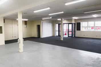 Versatile Office, Showroom or Workroom | 461m2