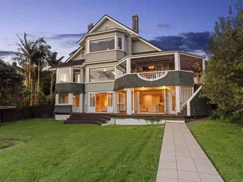 55 Clarence Street, Devonport