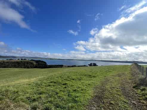 136 Marsh Road, Wharehine