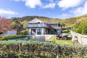 55 Taumatawiwi Street, Opononi