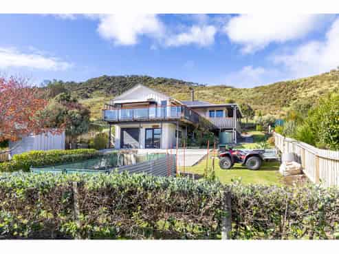 55 Taumatawiwi Street, Opononi