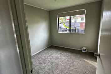 2/5 Martha Lane, Weymouth