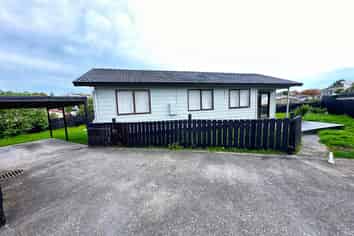 2/5 Martha Lane, Weymouth