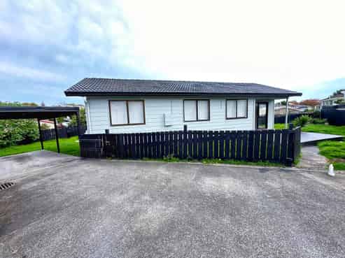 2/5 Martha Lane, Weymouth