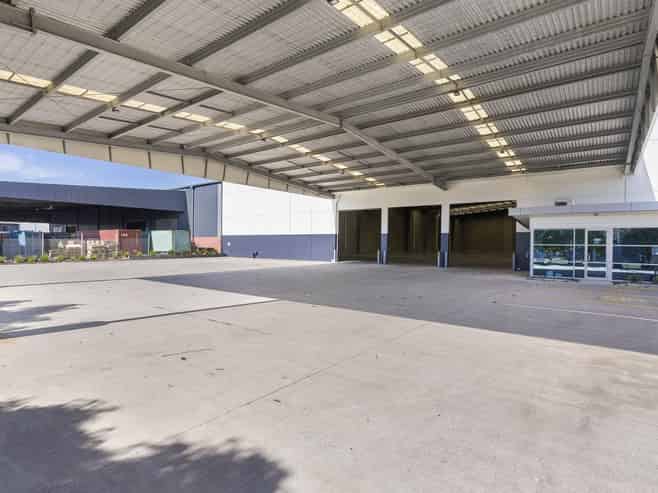 High-stud, A-grade warehouse facility in Wiri