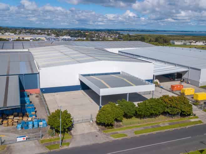 High-stud, A-grade warehouse facility in Wiri