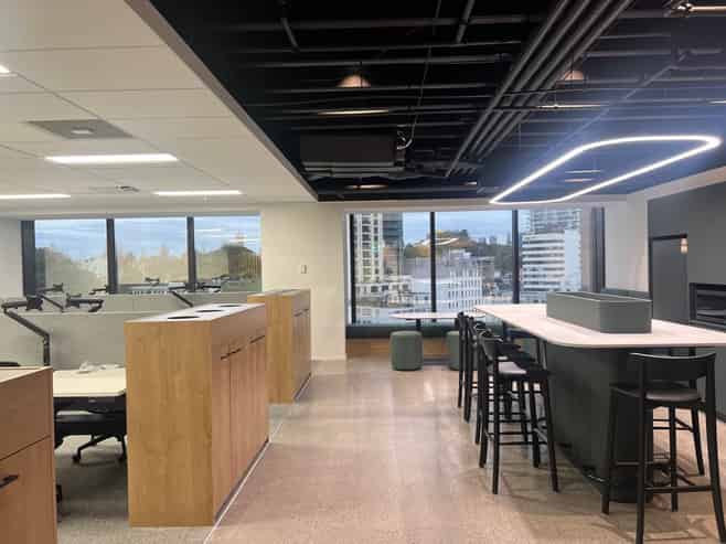 GRADE A BESPOKE FITOUT WITH CBD OUTLOOK
