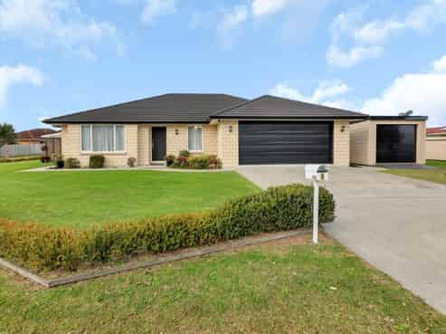 8 Flax Street, Ruakaka