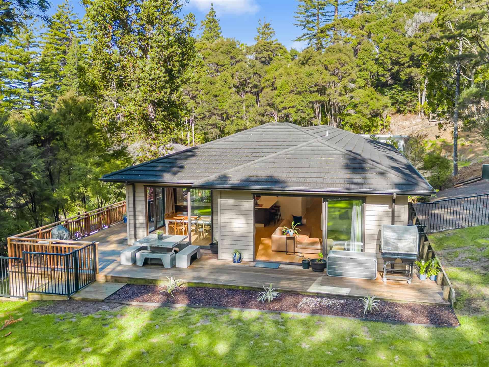 Whangaparaoa Homes and Real Estate for Sale realestate.co.nz