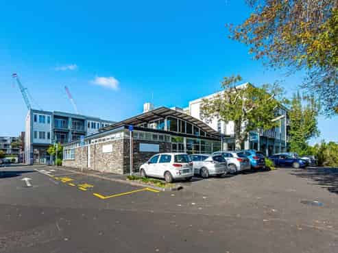 1.04Ha Albany Opportunity with Enormous Potential! 