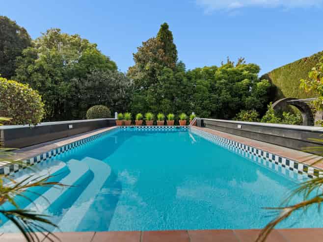 74 Kings Avenue, Matua