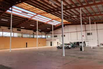 Affordable High Stud Ellerslie Warehouse