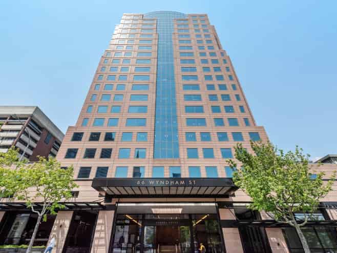OFFICE TOWER WITH SPECTACULAR VIEWS
