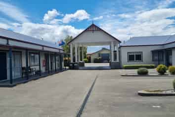 12 Unit Land and Buildings Investment