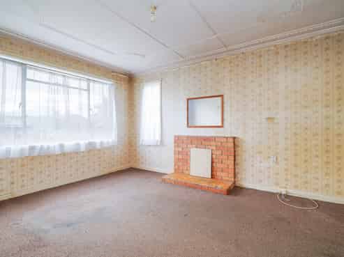 2/145 Esk Street, Invercargill