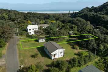 116 Garden Road, Piha