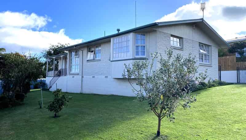 207 Reservoir Road, Thames