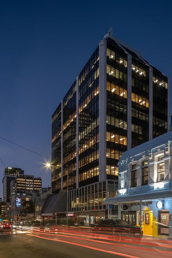 Convenient Location for Your Next Office Space - Vista 4