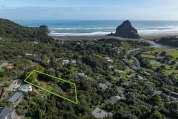 84 Seaview Road, Piha