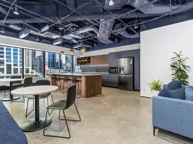 GRADE A OFFICES IN THE HEART OF THE ACTION
