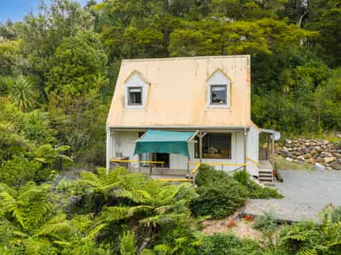 54 Paparoa Station Road, Paparoa