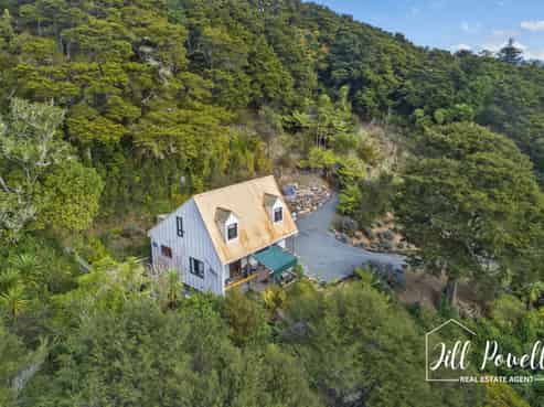 54 Paparoa Station Road, Paparoa