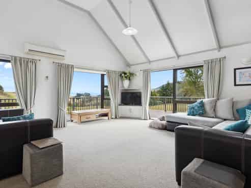 976 Mapara Road, Kinloch